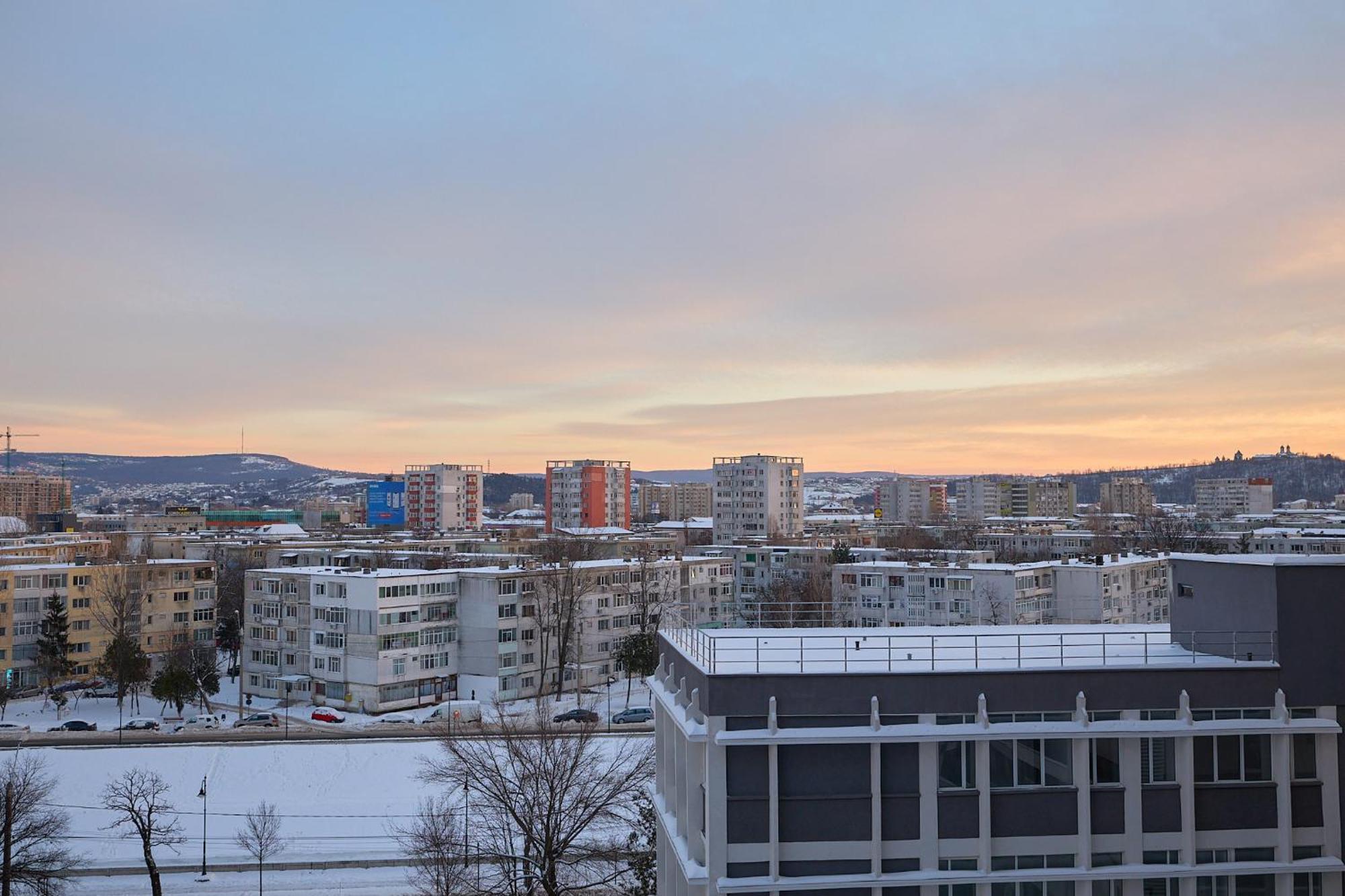 Cozy Collection Apartments At Palas Mall Iasi Exterior photo