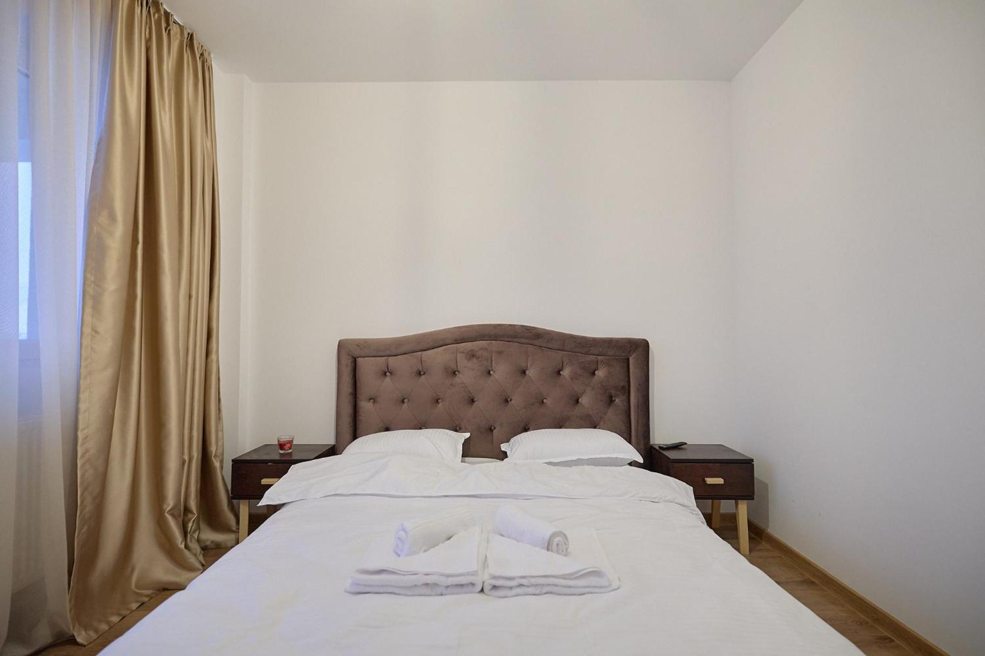 Cozy Collection Apartments At Palas Mall Iasi Exterior photo
