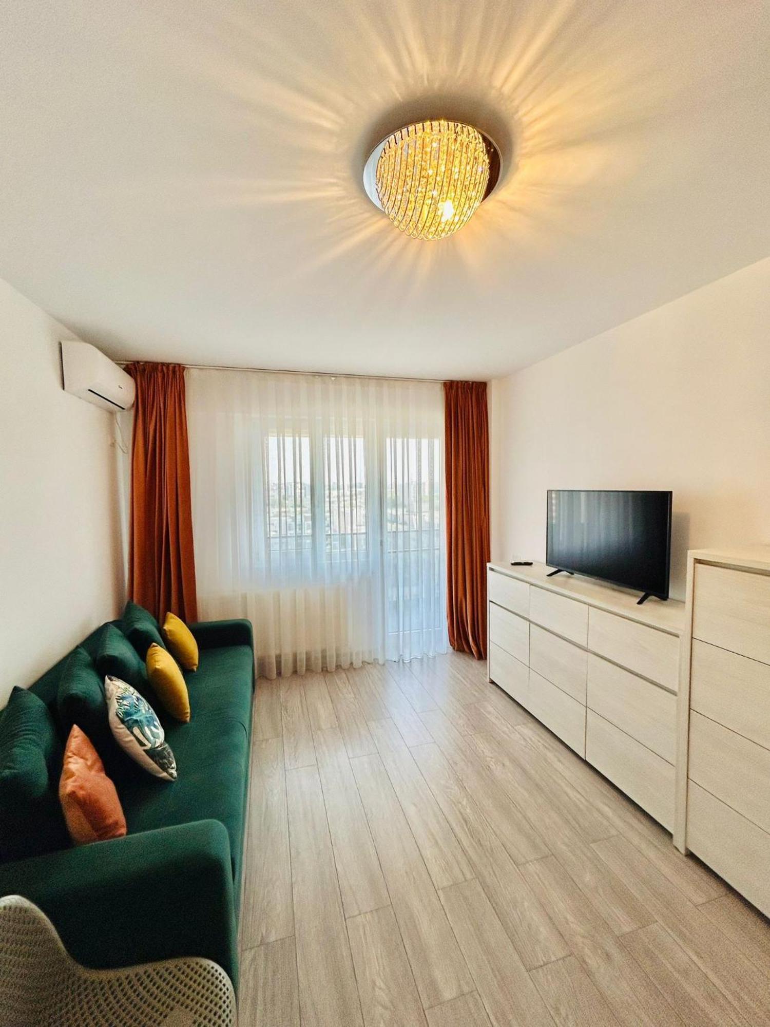 Cozy Collection Apartments At Palas Mall Iasi Exterior photo