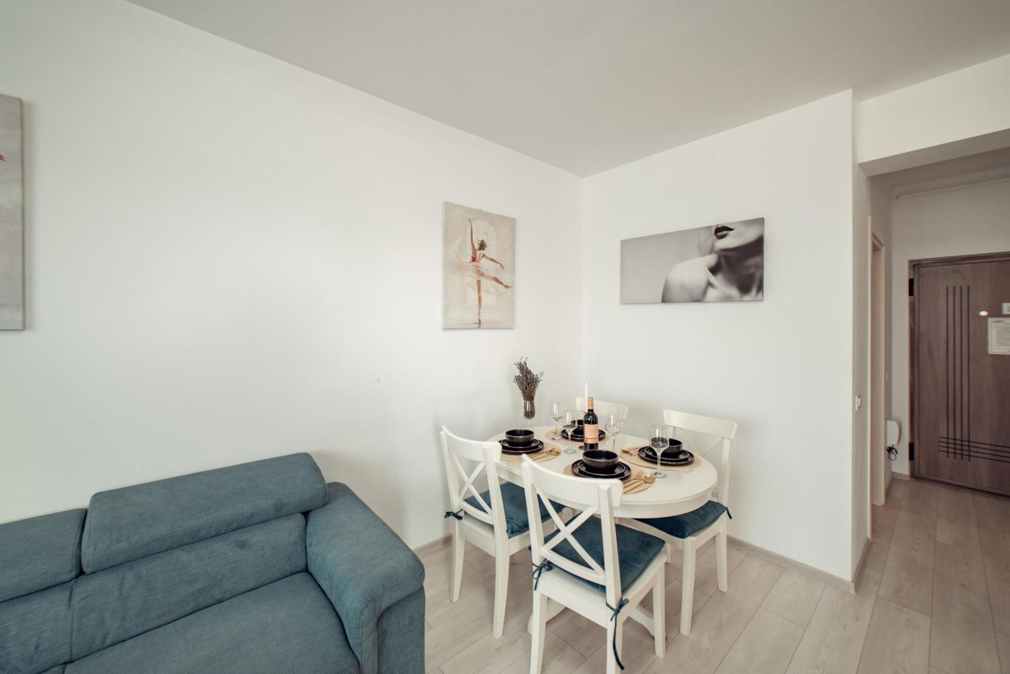 Cozy Collection Apartments At Palas Mall Iasi Exterior photo
